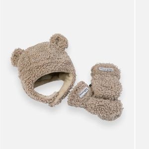 Hat and Mittens Teddy Set